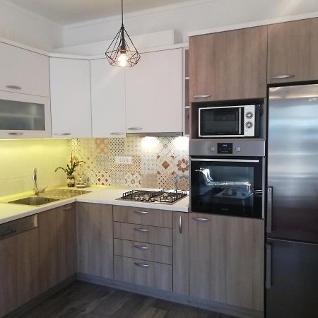 فندق Apartman Komadina ماكارسكا المظهر الخارجي الصورة