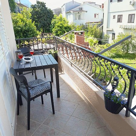 فندق Apartman Komadina ماكارسكا المظهر الخارجي الصورة