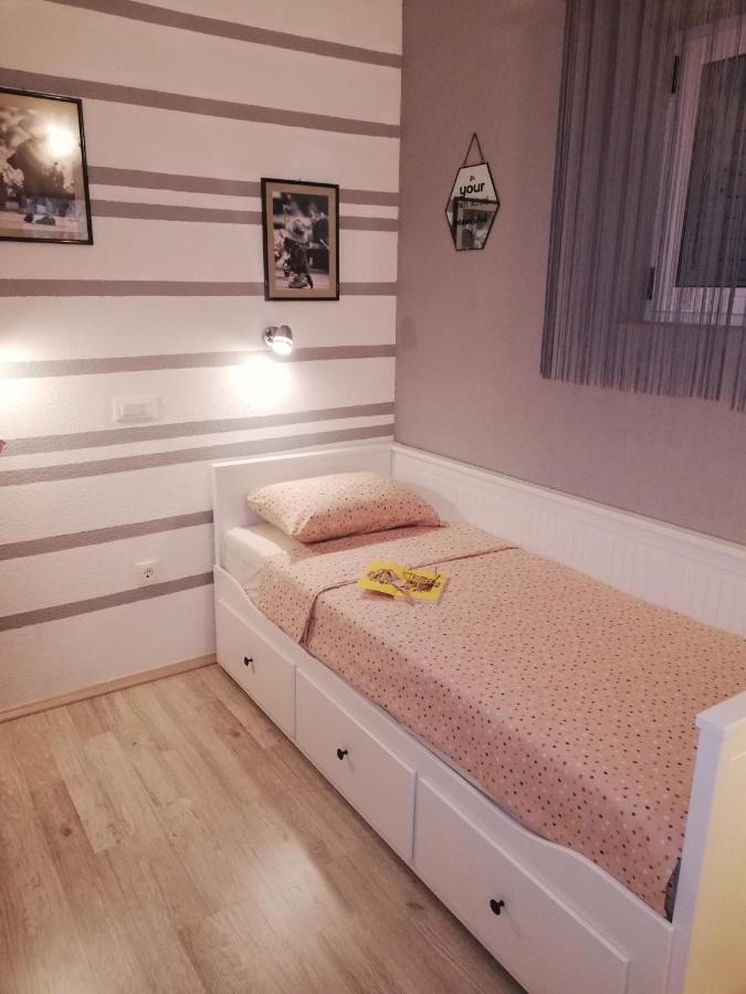 فندق Apartman Komadina ماكارسكا المظهر الخارجي الصورة