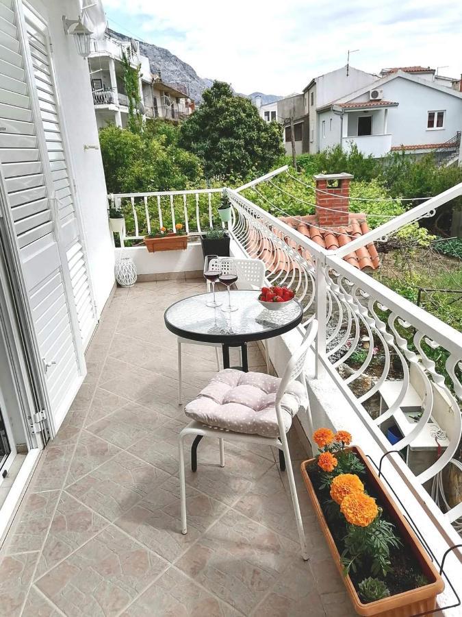 فندق Apartman Komadina ماكارسكا المظهر الخارجي الصورة